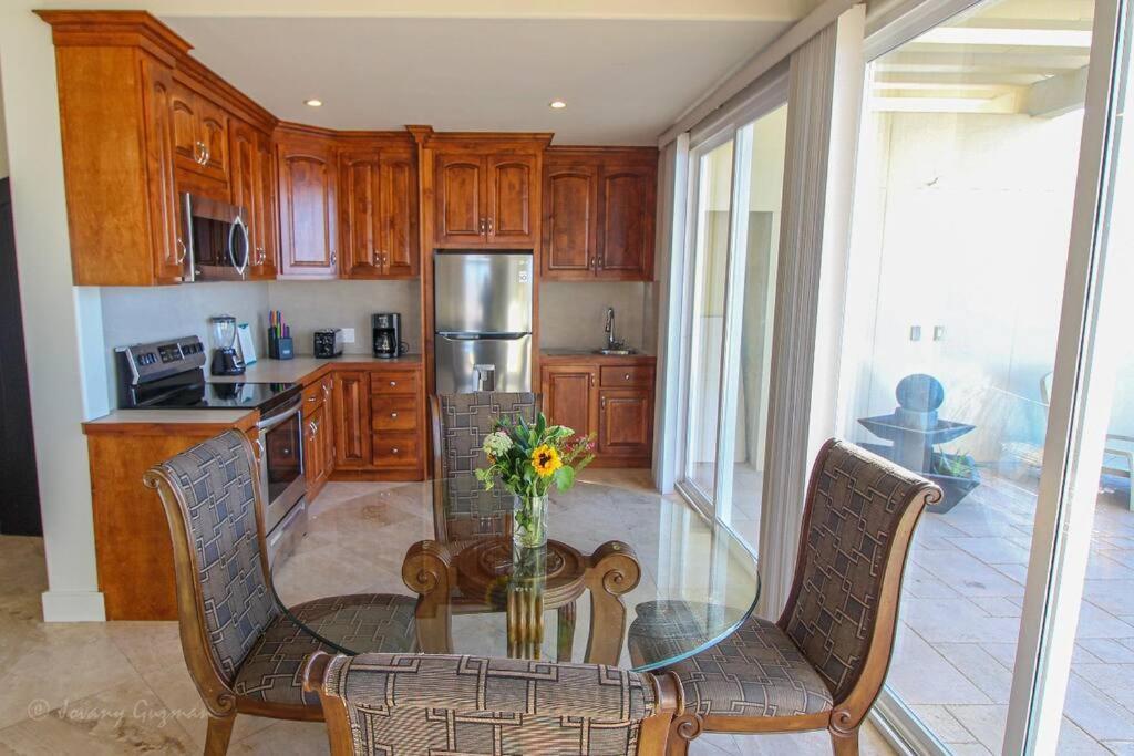 Access - Beach Penthouse Papas And Beer 2 Miles Wifi Rosarito Eksteriør billede